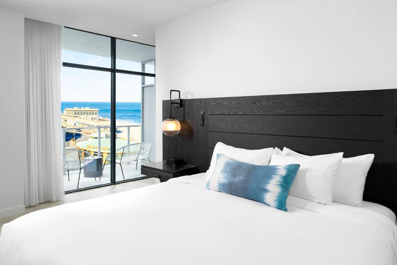 Wave Resort Long Branch Bagian luar foto