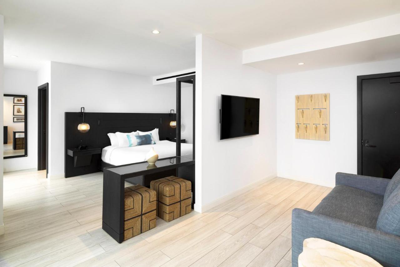 Wave Resort Long Branch Bagian luar foto