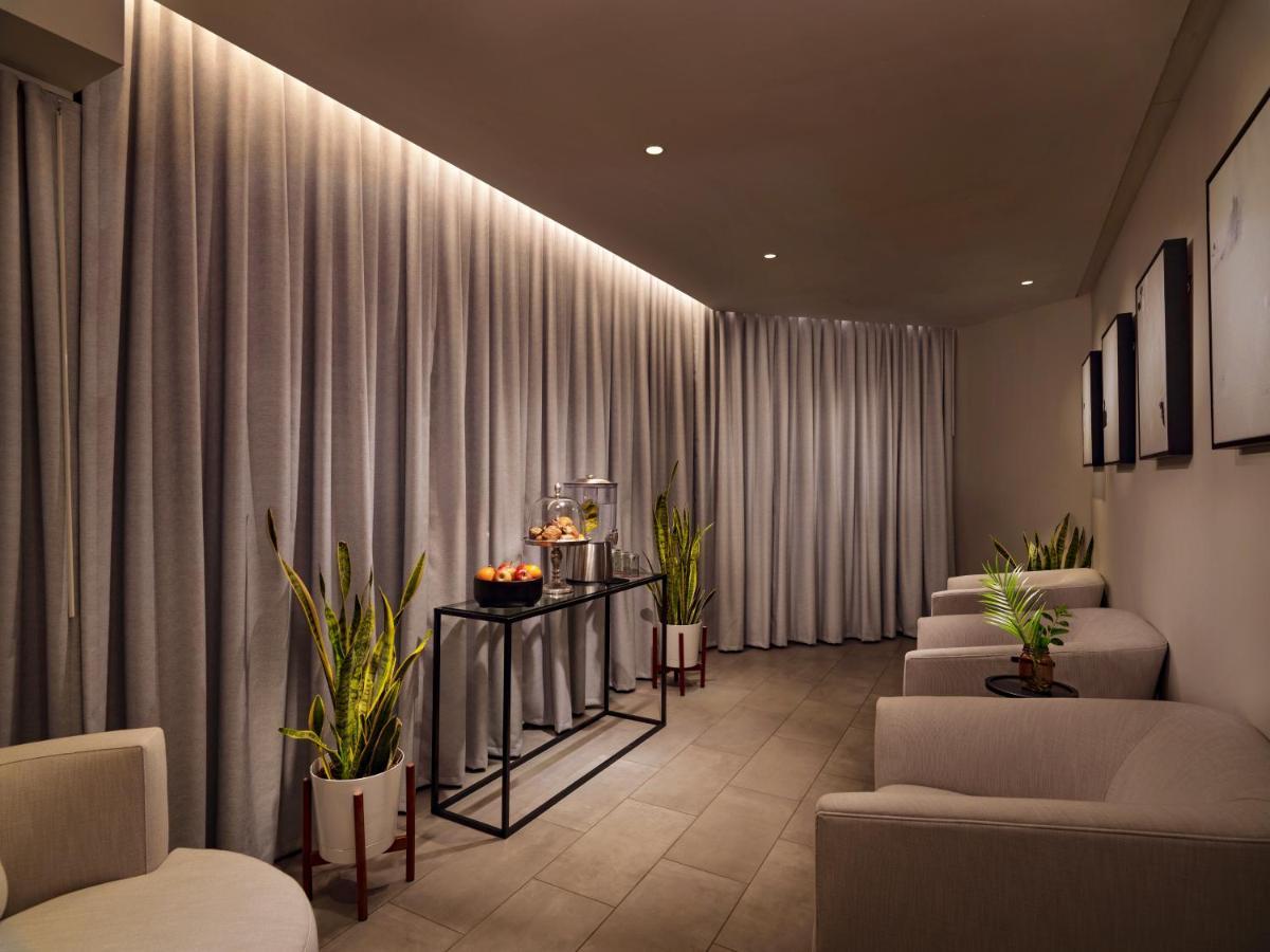 Wave Resort Long Branch Bagian luar foto